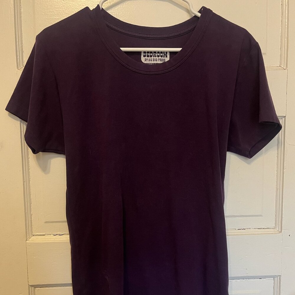 Bedroom by Big Bud Press Crewneck Fitted Tee Shirt - Unisex Size L